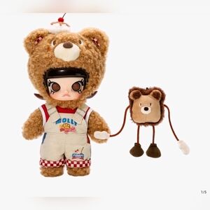 ☆SOLD☆ POP MART: Molly bread bear 1/8 figure